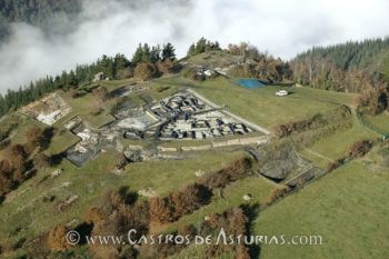 Castro de Chao Samartín. Vista aérea