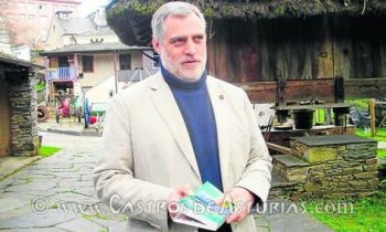 Francisco Cuesta en el Museo Etnográfico de Grandas de Salime