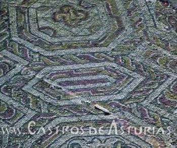 Detalle de las alteraciones del mosaico (fuente: El Comercio)