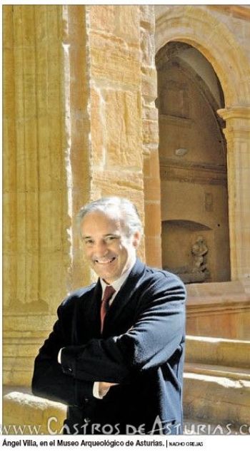 Ángel Villa en el Museo Arqueológico de Asturias. Fuente: Diario La Nueva España
