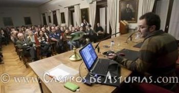 David Santamaría durante su intervención en el RIDEA. Foto: Miki López para La Nueva España