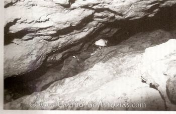 Exploración arqueológica de las labores mineras prehistóricas en las minas de Llamo (Riosa). Foto: Miguel Ángel de Blas Cortina